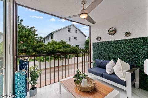 995 9th Ave S 4, Naples FL - photo 18 of 50