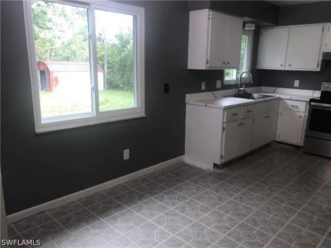 323 Ohio Rd, Lehigh Acres FL - photo 7 of 20