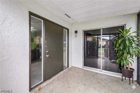 17327 Birchwood Ln, Fort Myers FL - photo 6 of 26