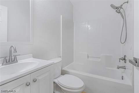 2921 2nd Ave SE, Naples FL - photo 7 of 12