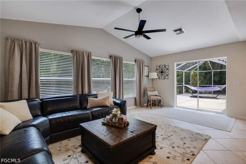 3 bedroom SingleFamilyResidence at 7903 Eagles Flight Ln, Eagle Ridge, Fort Myers — photo 4