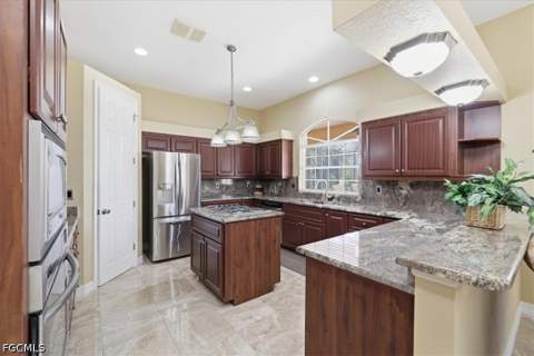 14760 Royal Oak Ct, Fort Myers FL - photo 16 of 37