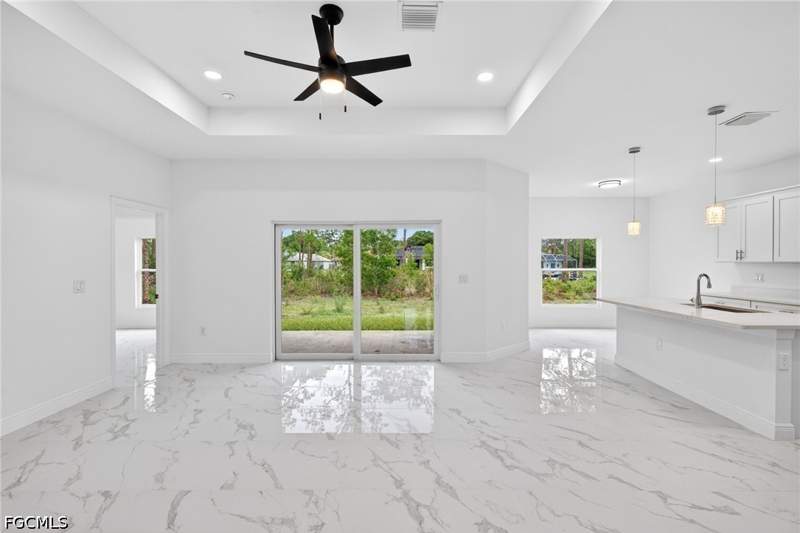 3 bedroom SingleFamilyResidence at 810 Jackson Ave, Lehigh Acres, Lehigh Acres — photo 3