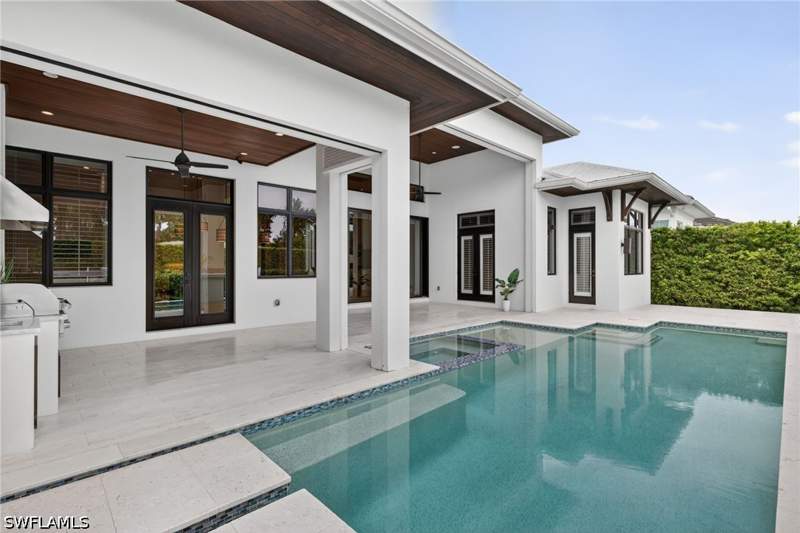 4 bedroom SingleFamilyResidence at 2140 Tarpon Rd, Royal Harbor, Naples — photo 3