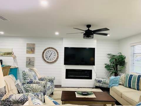 1111 SE 31st St, Cape Coral FL - photo 13 of 17
