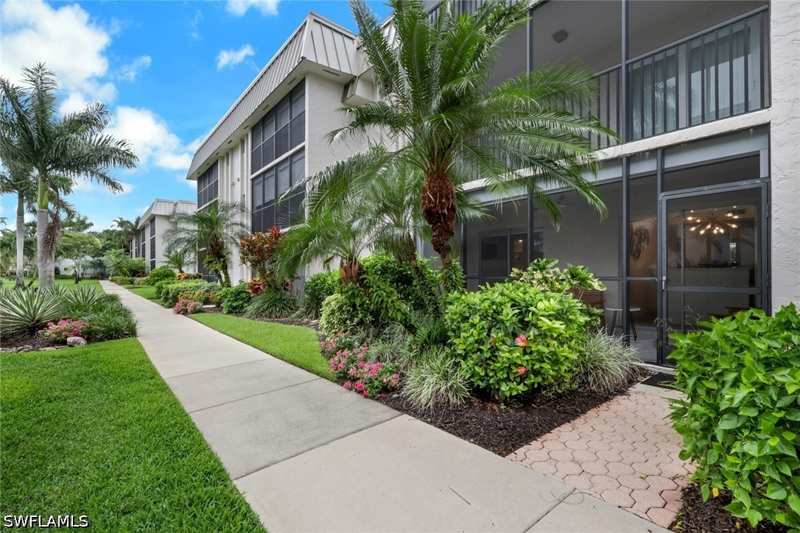 2 bedroom Condominium at 788 Park Shore Dr E14, Hidden Lake Villas, Naples — photo 1