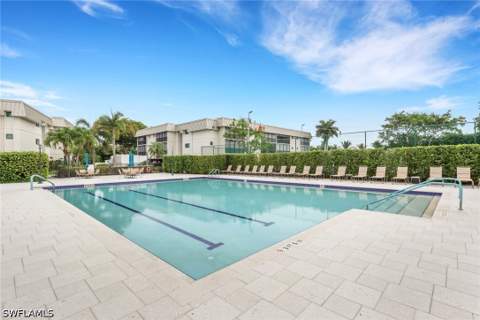 788 Park Shore Dr E14, Naples FL - photo 23 of 29
