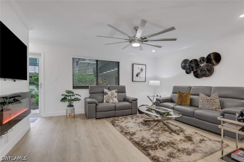 2 bedroom Condominium at 788 Park Shore Dr E14, Hidden Lake Villas, Naples — photo 4