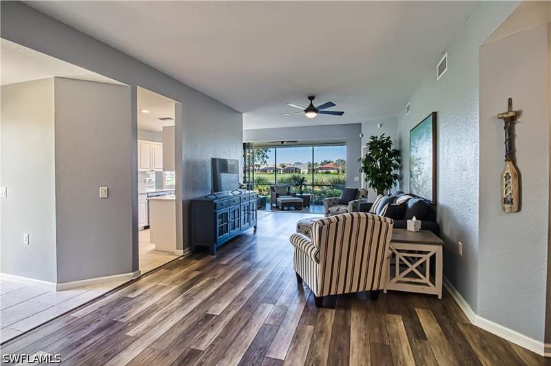 2 bedroom Condominium at 3111 Meandering Way 101, Idlewild, Fort Myers — photo 3