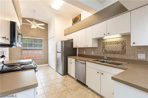 26670 Rosewood Pointe Dr 201, Bonita Springs FL - photo 6 of 32