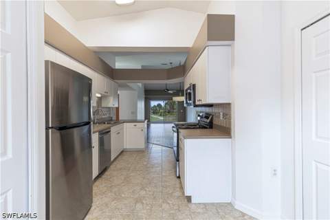 26670 Rosewood Pointe Dr 201, Bonita Springs FL - photo 7 of 32
