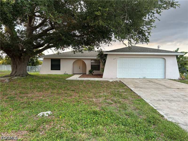3 bedroom SingleFamilyResidence at 405 SW 43rd Ln, Cape Coral, Cape Coral — photo 1
