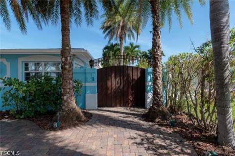 1013 SE 44th St, Cape Coral FL - photo 8 of 47