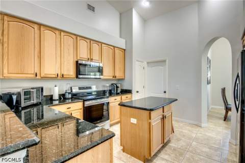 2319 NE 19th St, Cape Coral FL - photo 16 of 50