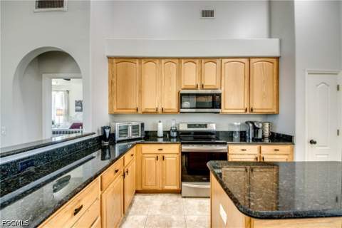 2319 NE 19th St, Cape Coral FL - photo 17 of 50