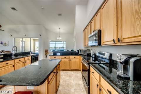 2319 NE 19th St, Cape Coral FL - photo 19 of 50