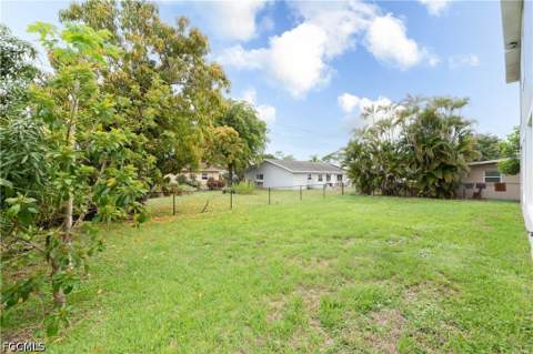 2360 Burton Ave, Fort Myers FL - photo 21 of 22