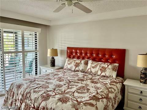 4300 Belair Ln 9, Naples FL - photo 13 of 25