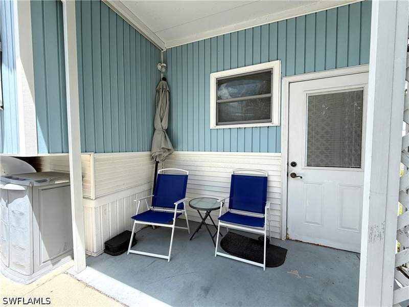 1 bedroom ManufacturedHome at 4701 Mayflower Way W, Riverwoods Plantation, Estero — photo 5
