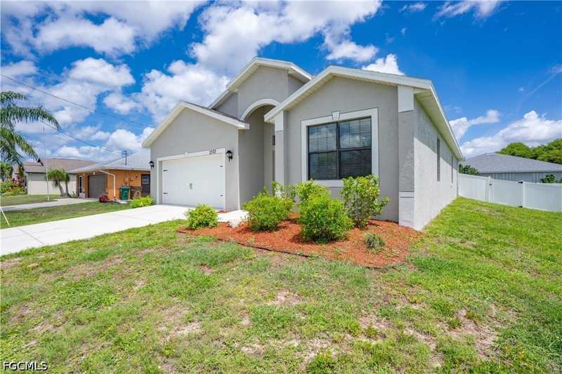4 bedroom SingleFamilyResidence at 2303 SW 21st Ter, Cape Coral, Cape Coral — photo 1