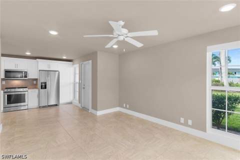 1215 Edington Pl M3, Marco Island FL - photo 11 of 33