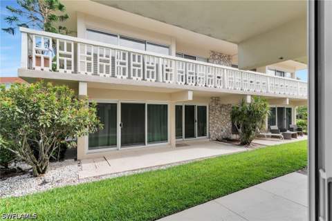 1215 Edington Pl M3, Marco Island FL - photo 13 of 33