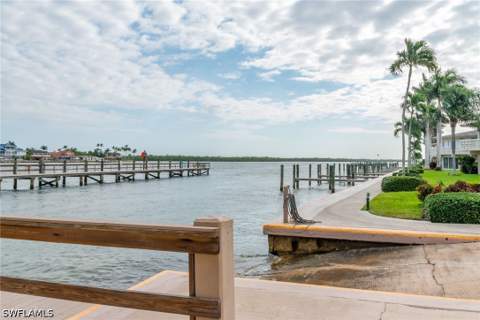 1215 Edington Pl M3, Marco Island FL - photo 23 of 33
