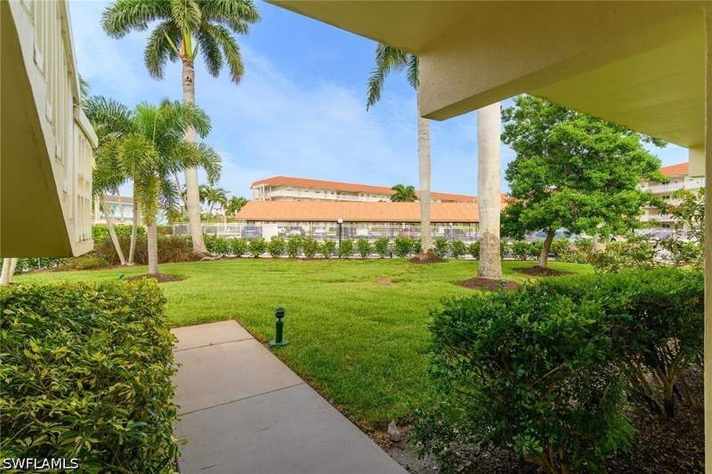 1 bedroom Condominium at 1215 Edington Pl M3, Ville De Marco, Marco Island — photo 5