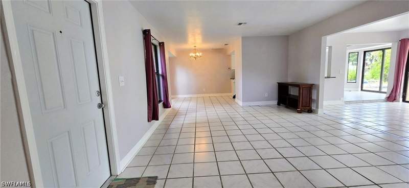 2 bedroom SingleFamilyResidence at 1031 Averly St, Whiskey Creek, Fort Myers — photo 3
