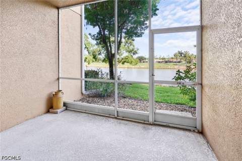14571 Legends Blvd N 103, Fort Myers FL - photo 7 of 26