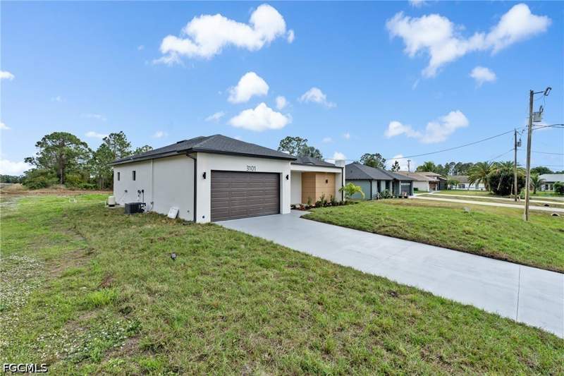 3 bedroom SingleFamilyResidence at 3101 Inez Ave S, Lehigh Acres, Lehigh Acres — photo 2