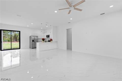 3101 Inez Ave S, Lehigh Acres FL - photo 7 of 37