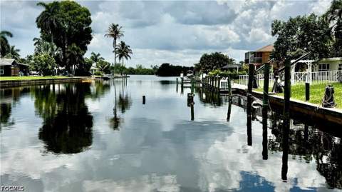 303 Georgia Ave, Fort Myers FL - photo 10 of 34