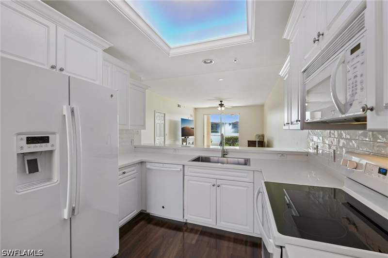 2 bedroom Condominium at 2810 Cypress Trace Cir 2112, Cypress Trace, Naples — photo 5