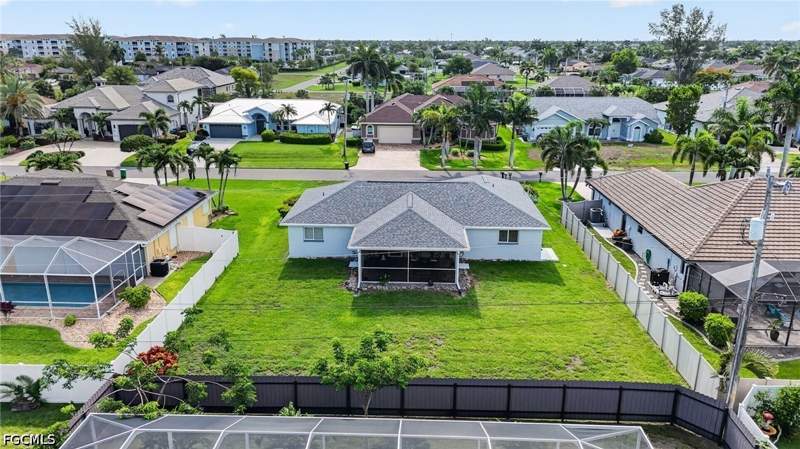 3 bedroom SingleFamilyResidence at 3820 SW 20th Ave, Cape Coral, Cape Coral — photo 4