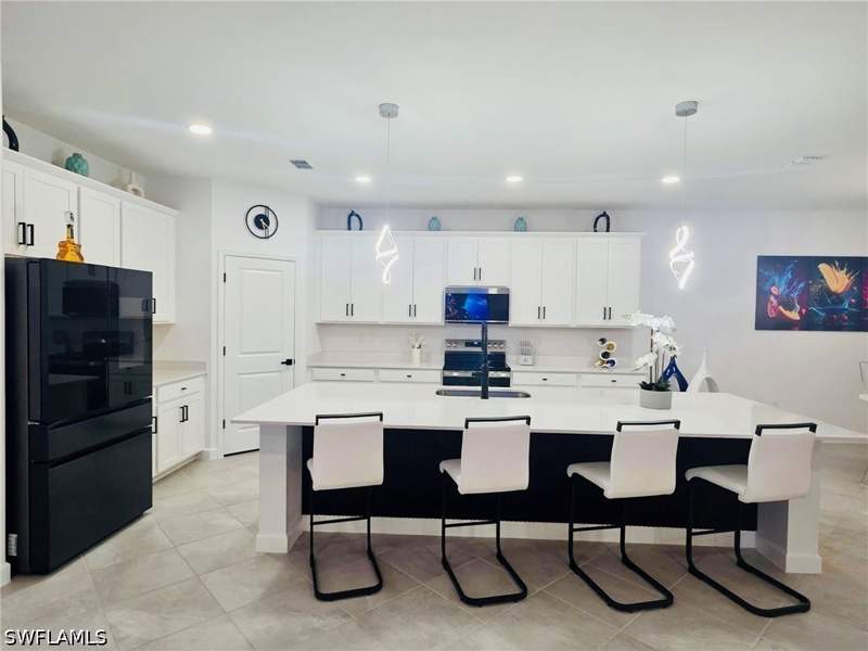 3 bedroom SingleFamilyResidence at 9230 Aqua Overlook Ct, Ibis Landing, Lehigh Acres — photo 4