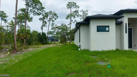 814 Clayton Ave, Lehigh Acres FL - photo 11 of 50