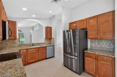 1574 Windamere Ln, Naples FL - photo 8 of 36