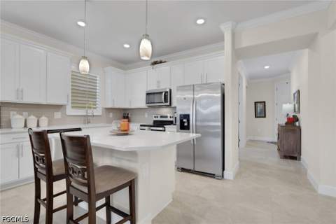 16621 Rolling Rock Blvd, Alva FL - photo 7 of 40