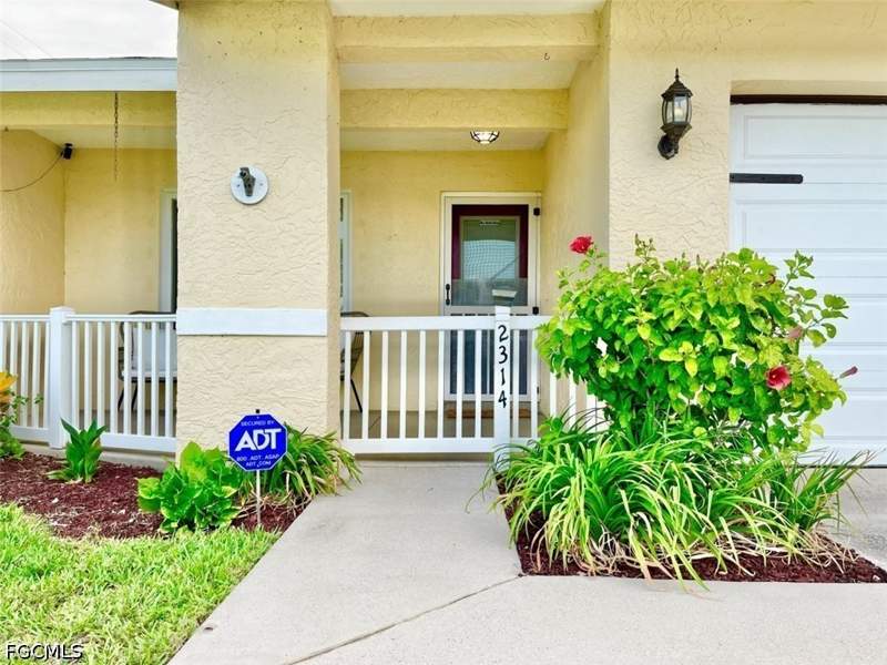 2 bedroom SingleFamilyResidence at 2314 SE 18th Pl, Cape Coral, Cape Coral — photo 5