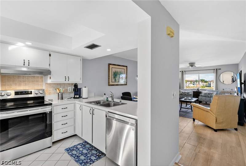 1 bedroom Condominium at 11250 Caravel Cir 306, Terrace, Fort Myers — photo 2