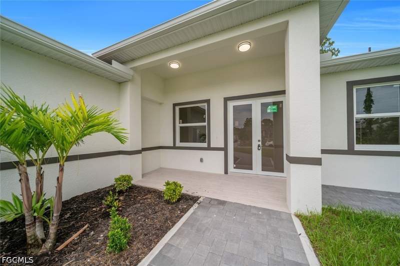 3 bedroom SingleFamilyResidence at 2715 10th St W, Lehigh Acres, Lehigh Acres — photo 4