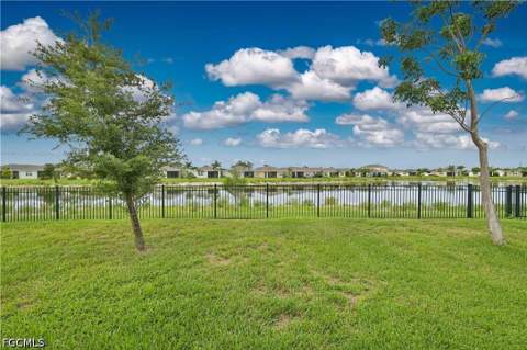 8784 Cascade Price Cir, North Fort Myers FL - photo 7 of 49