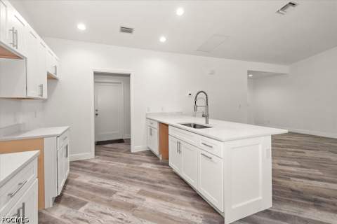 414 Cleveland Ave, Lehigh Acres FL - photo 15 of 40