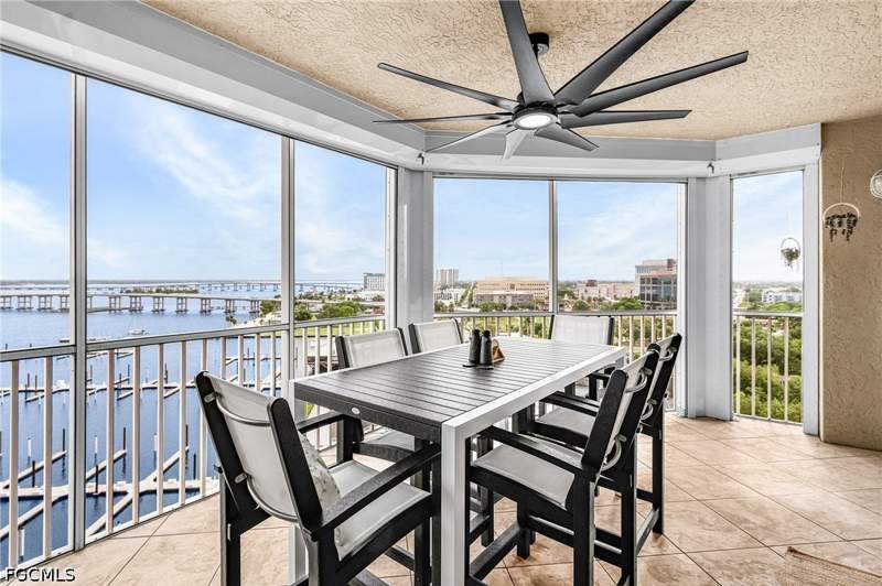 2 bedroom Condominium at 2090 W First St 1210, High Point Place, Fort Myers — photo 5