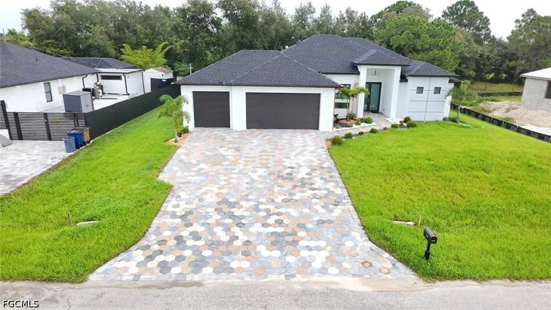 3 bedroom SingleFamilyResidence at 3408 18th St W, Lehigh Acres, Lehigh Acres — photo 2