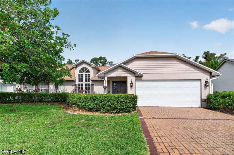 3 bedroom SingleFamilyResidence at 22656 Fountain Lakes Blvd, Fountain Lakes, Estero — photo 1
