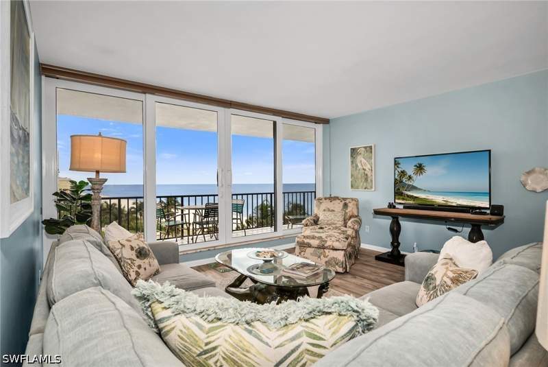 2 bedroom Condominium at 4001 Gulf Shore Blvd N 507, Surfsedge, Naples — photo 2