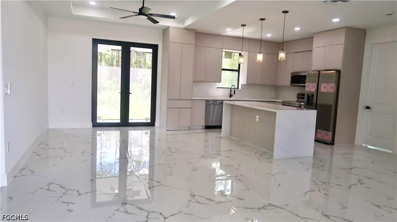 3 bedroom SingleFamilyResidence at 2106 E 13th St, Lehigh Acres, Lehigh Acres — photo 2