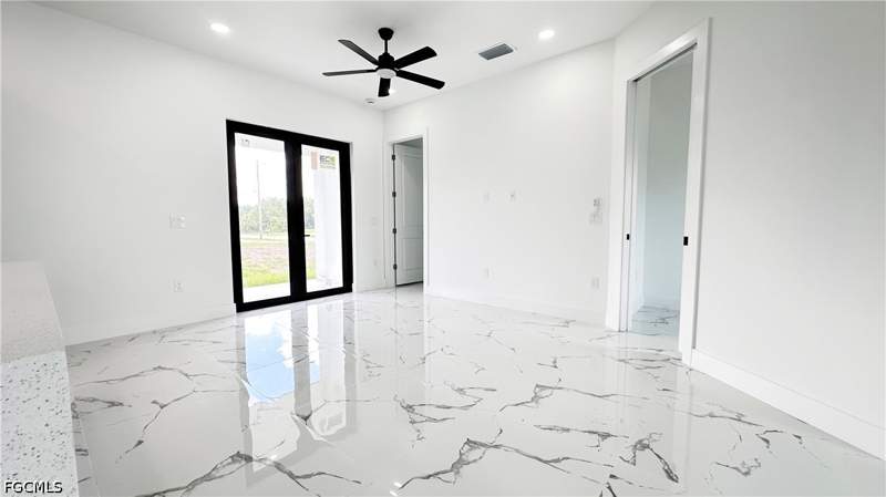 3 bedroom SingleFamilyResidence at 2607 E 18th St, Lehigh Acres, Lehigh Acres — photo 2